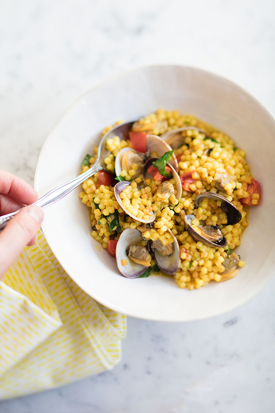 Fregola aux palourdes, recette de Laura Zavan