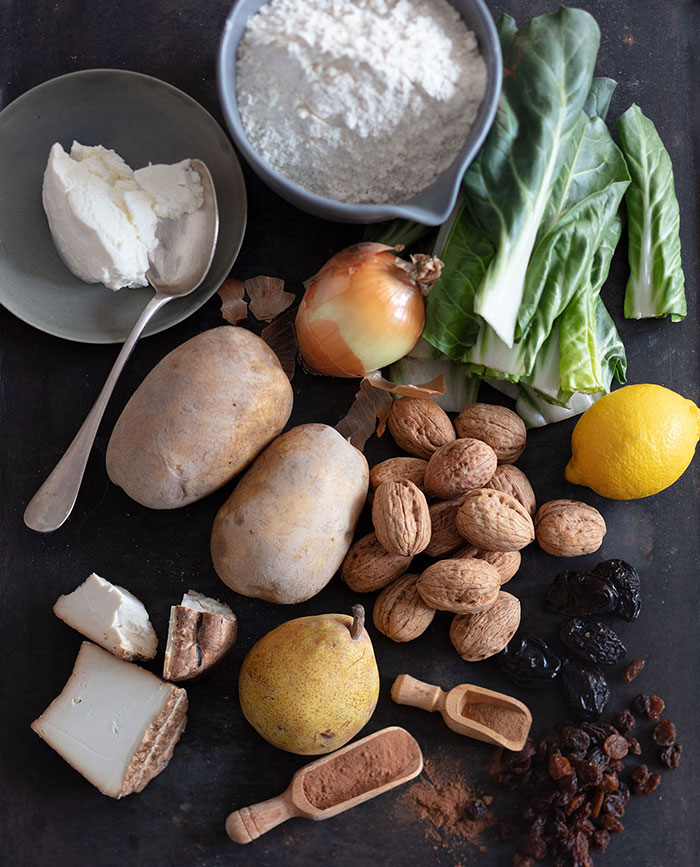 Preparation des cjalson, recette de Laura Zavan - 1