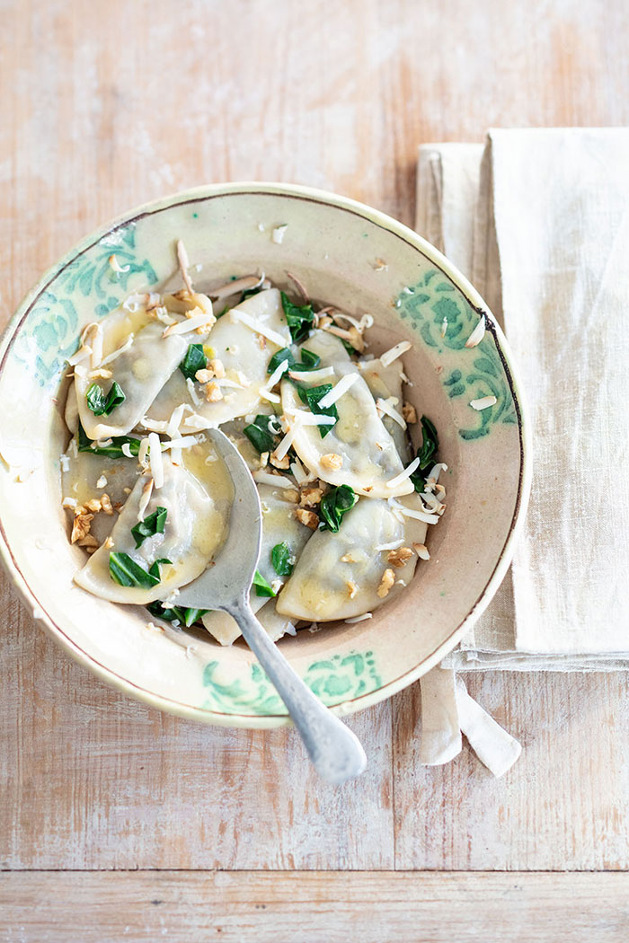 Cjalsons, ravioli aux herbes et fruits secs, recette de Laura Zavan