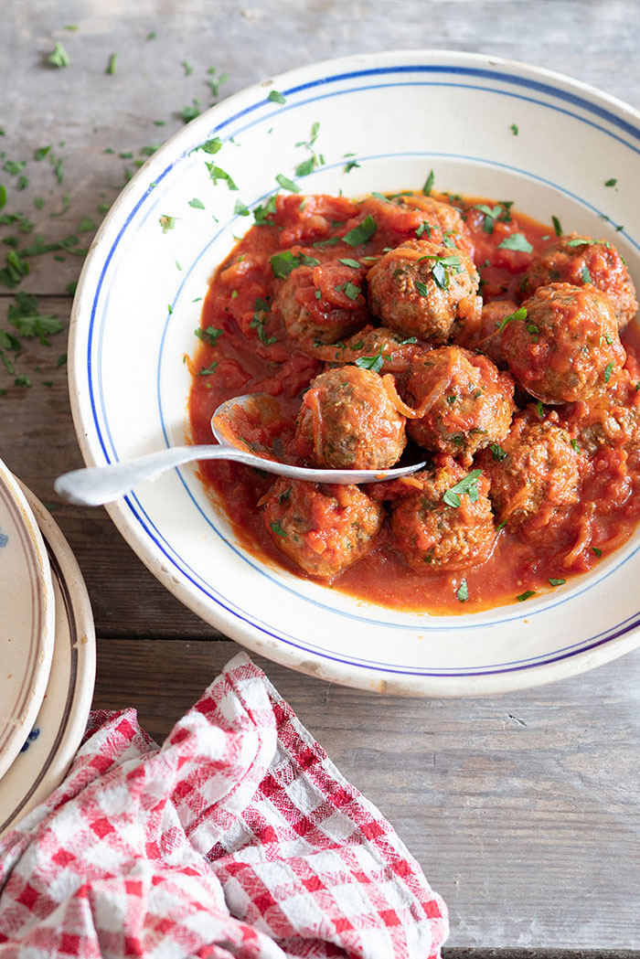 Boulettes de boeuf à la sauce tomate, recette de Laura Zavan