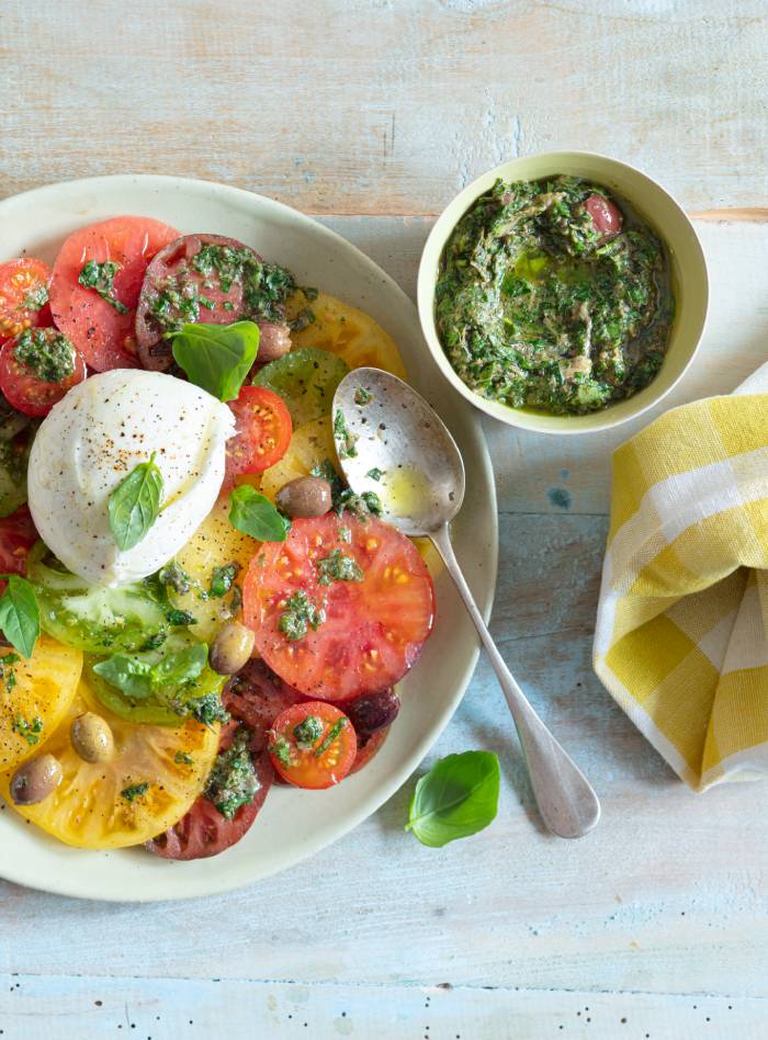 Pesto d'olives et capres et carpaccio de tomates, recette de Laura Zavan